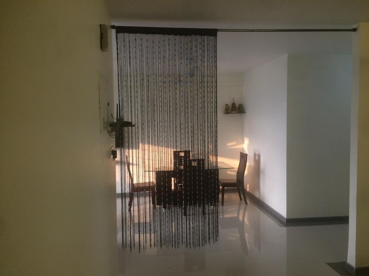Poonam Hieghts Panzió Mumbai Kültér fotó